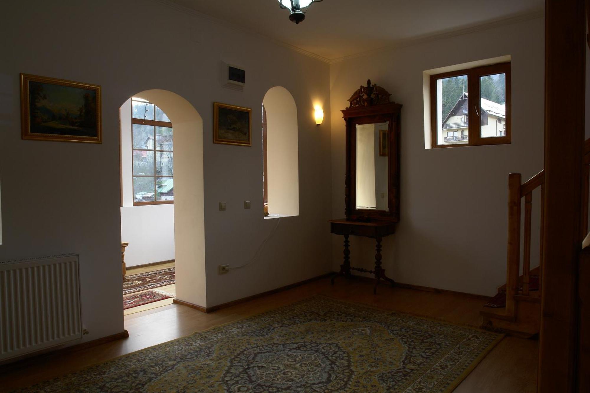 فندق New Aosta Garden سِنايا المظهر الخارجي الصورة